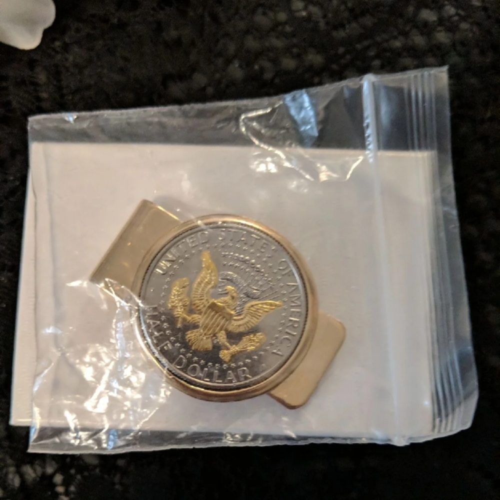 Smithsonian Institution Selectively Gold-Layered Presidential Seal JFK Half Doll